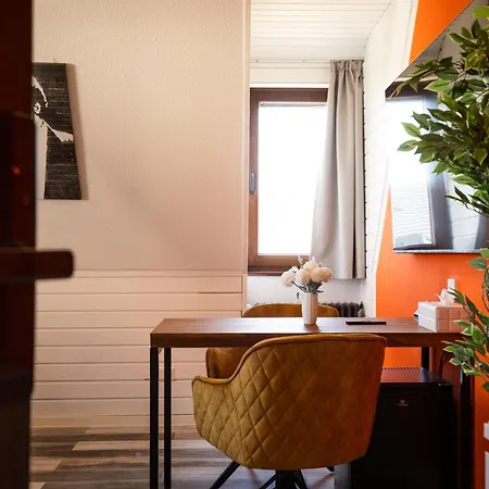 Neckarwestheimer Hotell *