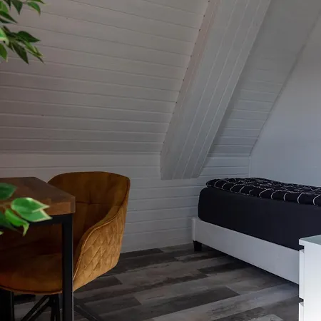 Hotell Neckarwestheimer *